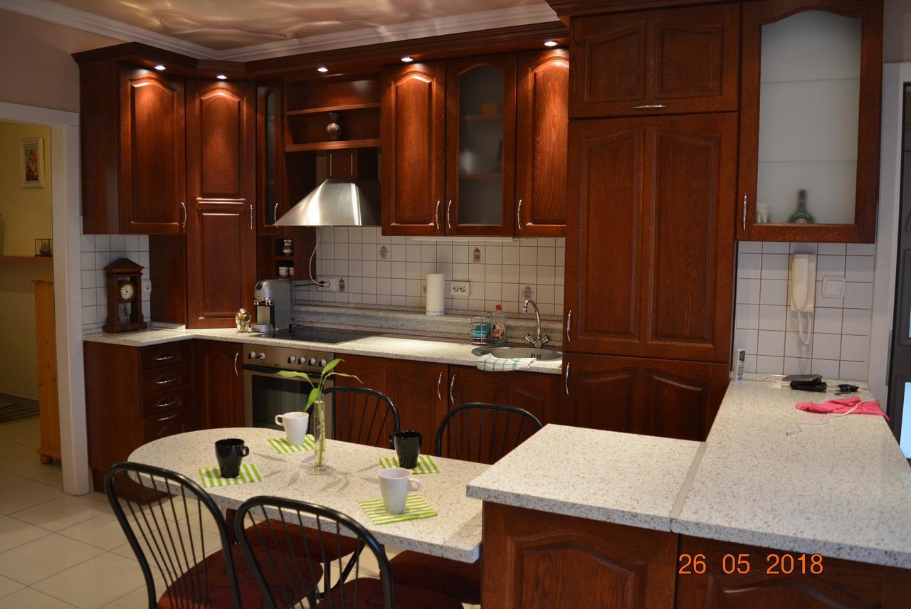 Berettyo Central Apartment Berettyóújfalu Bagian luar foto